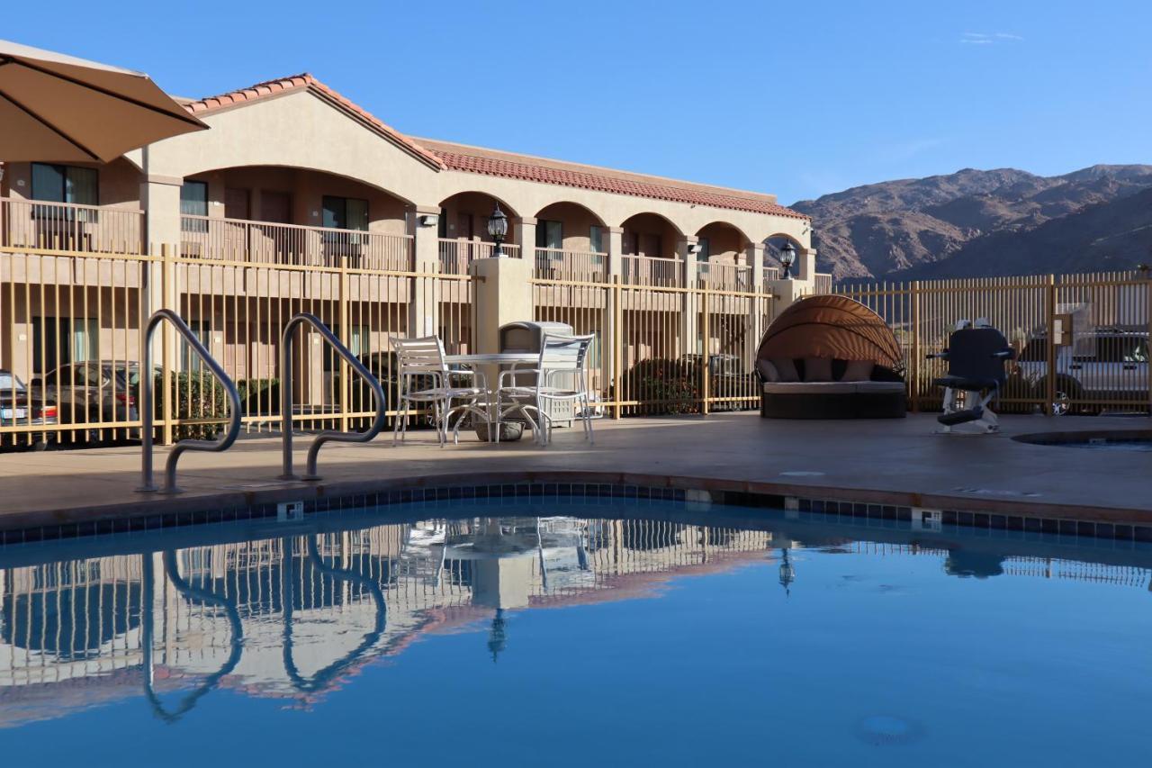 Oasis Inn And Suites 29 Palms Hotel Joshua Tree National Park Twentynine Palms Exterior photo